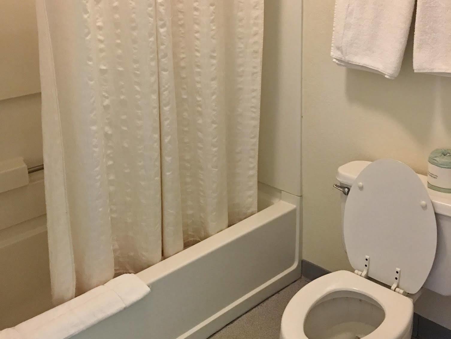 Rodeway Inn Elkton Экстерьер фото